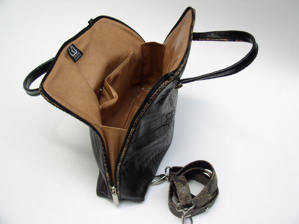 Preview: Aktentasche in Laptopformat, Croco- und Schlangenprägung